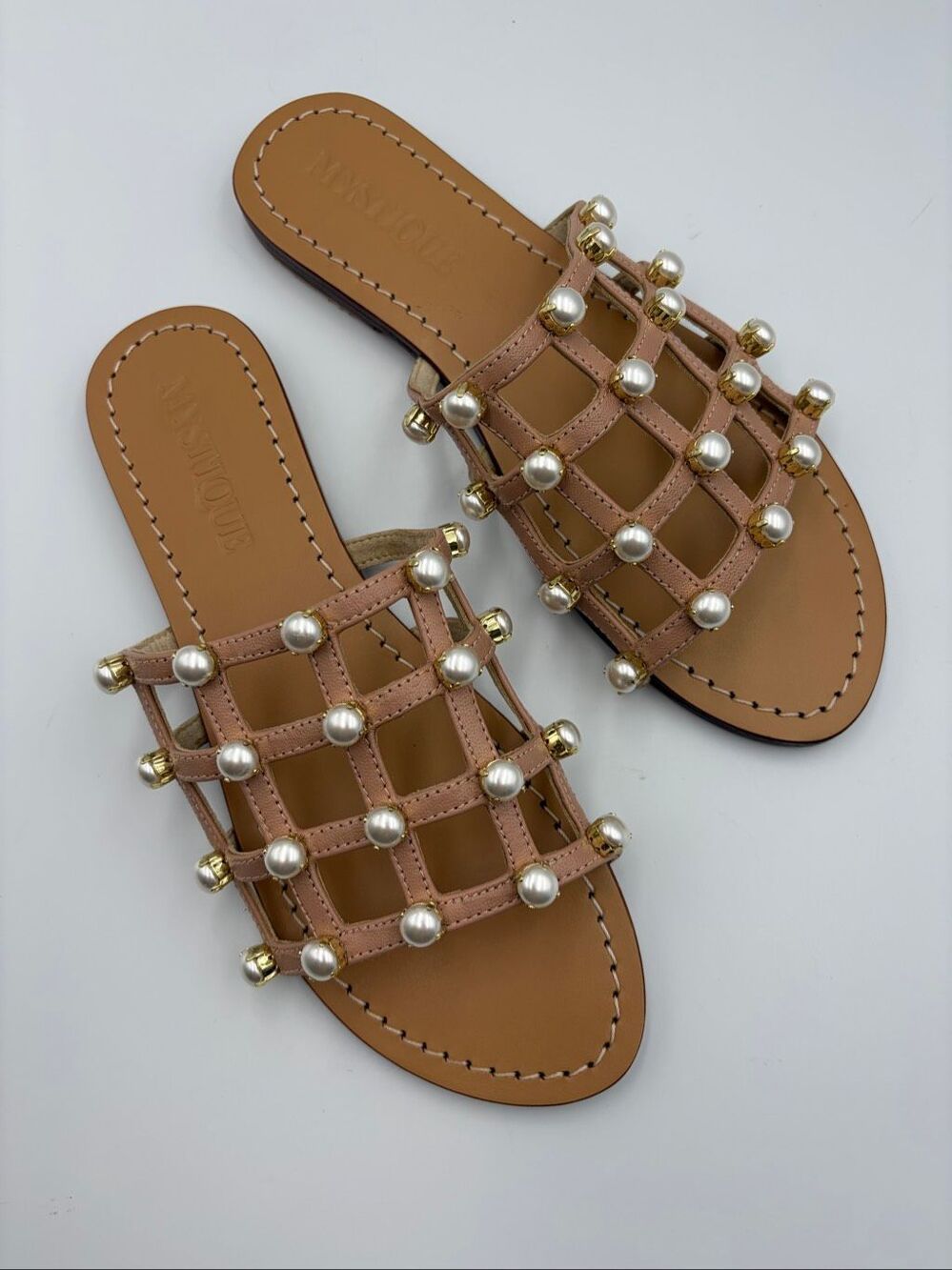 Mystique Size 9 Champagne Leather Pearl Embellished Slide Sandals - Picture 1 of 12